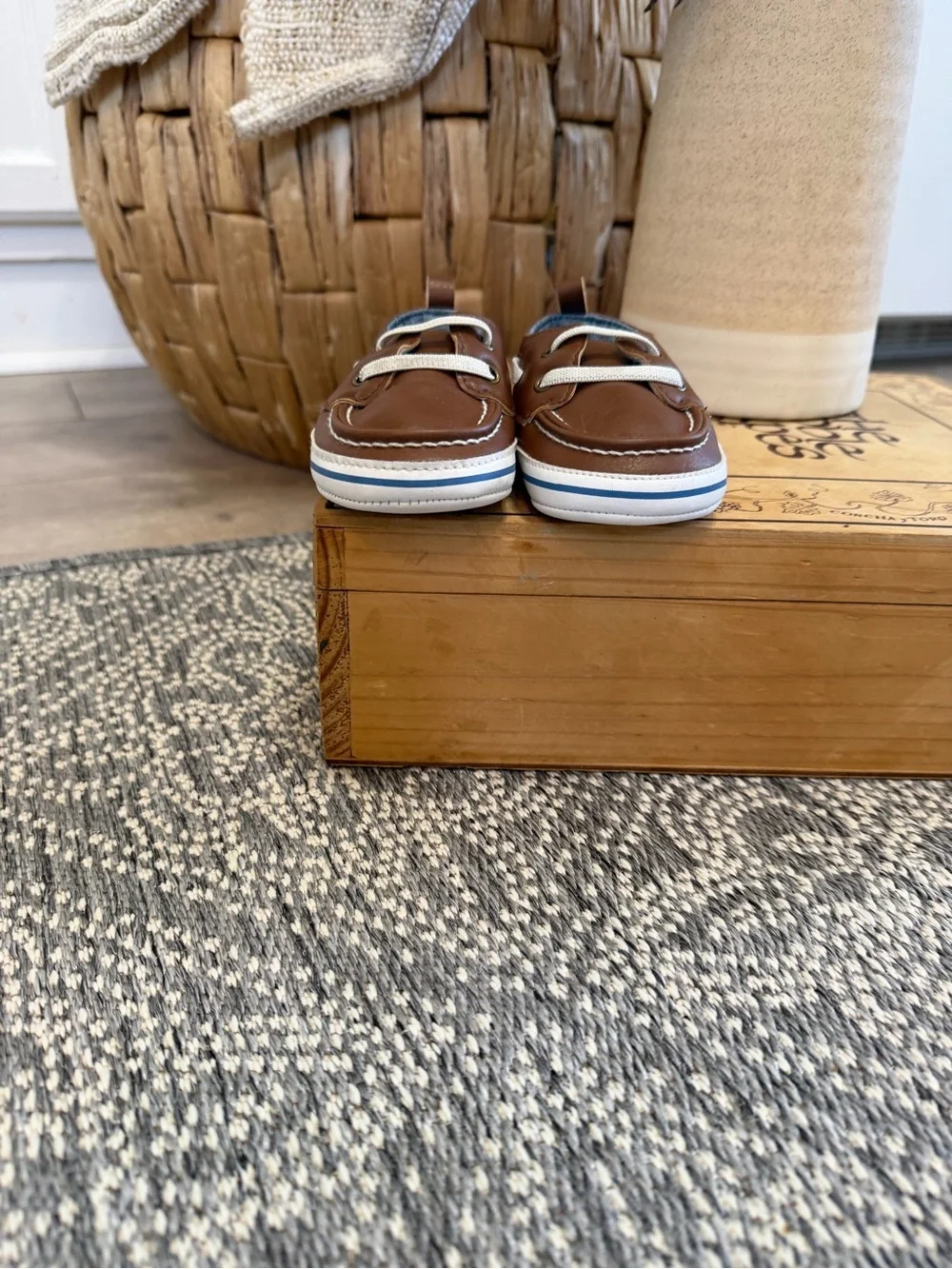 Carter's Baby Boy Brown Boat Shoes Soft Soled Crib Shoes Size 9-12 Months